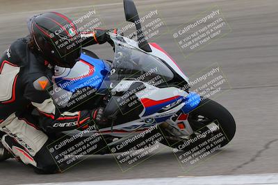media/Oct-16-2022-Fastrack Riders (Sun) [[609ae93014]]/Level 4/Session 2 Inside turn 9/